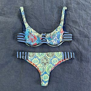 Maaji Bikini size small, underwire top with thong bottom